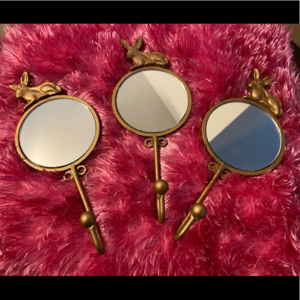 🔥3/$15! Set of 3 rabbit mirrored wall hooks. New out of box! Super cute!